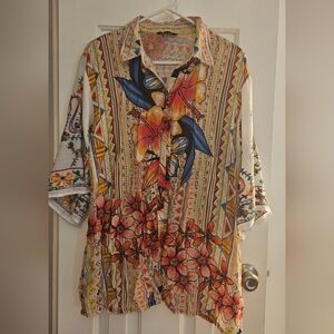 Billowy blouse with Mexican notes